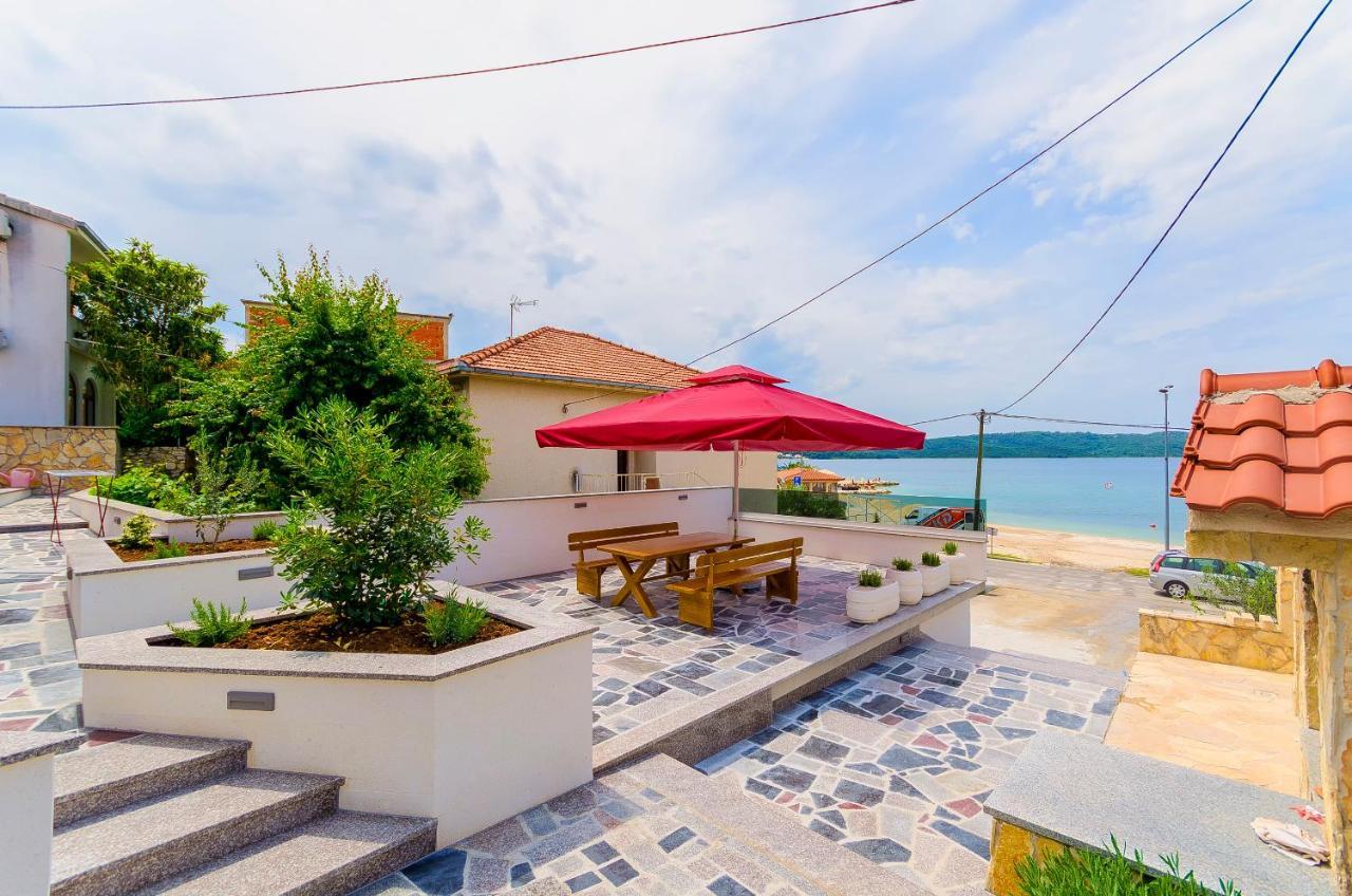 Apartments Karlo Trogir Extérieur photo